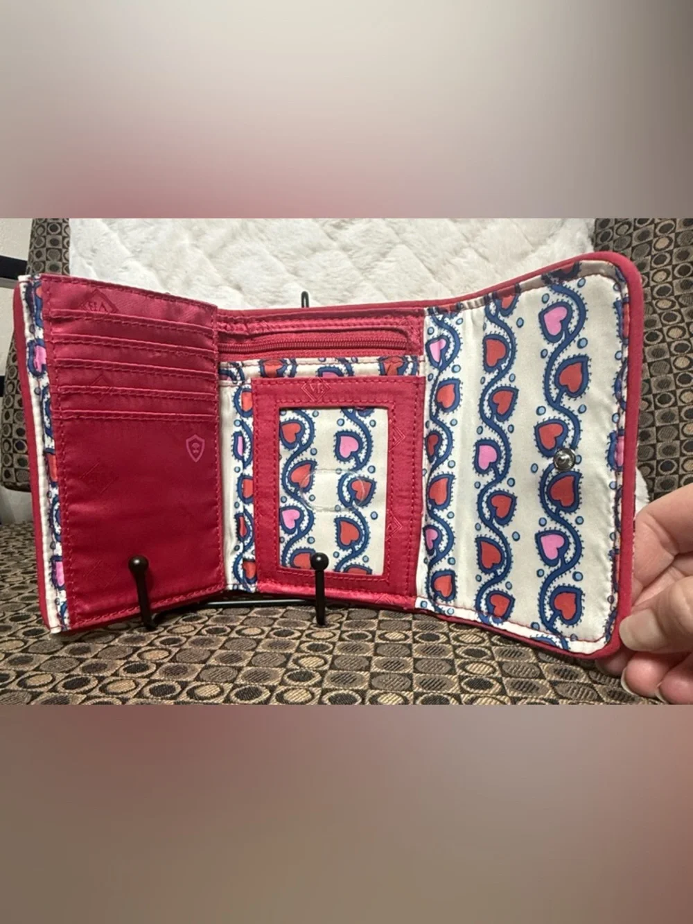 Vera Bradley ‘Stitched Flowers’ RFID Quilted Wallet - Picture 4 of 9